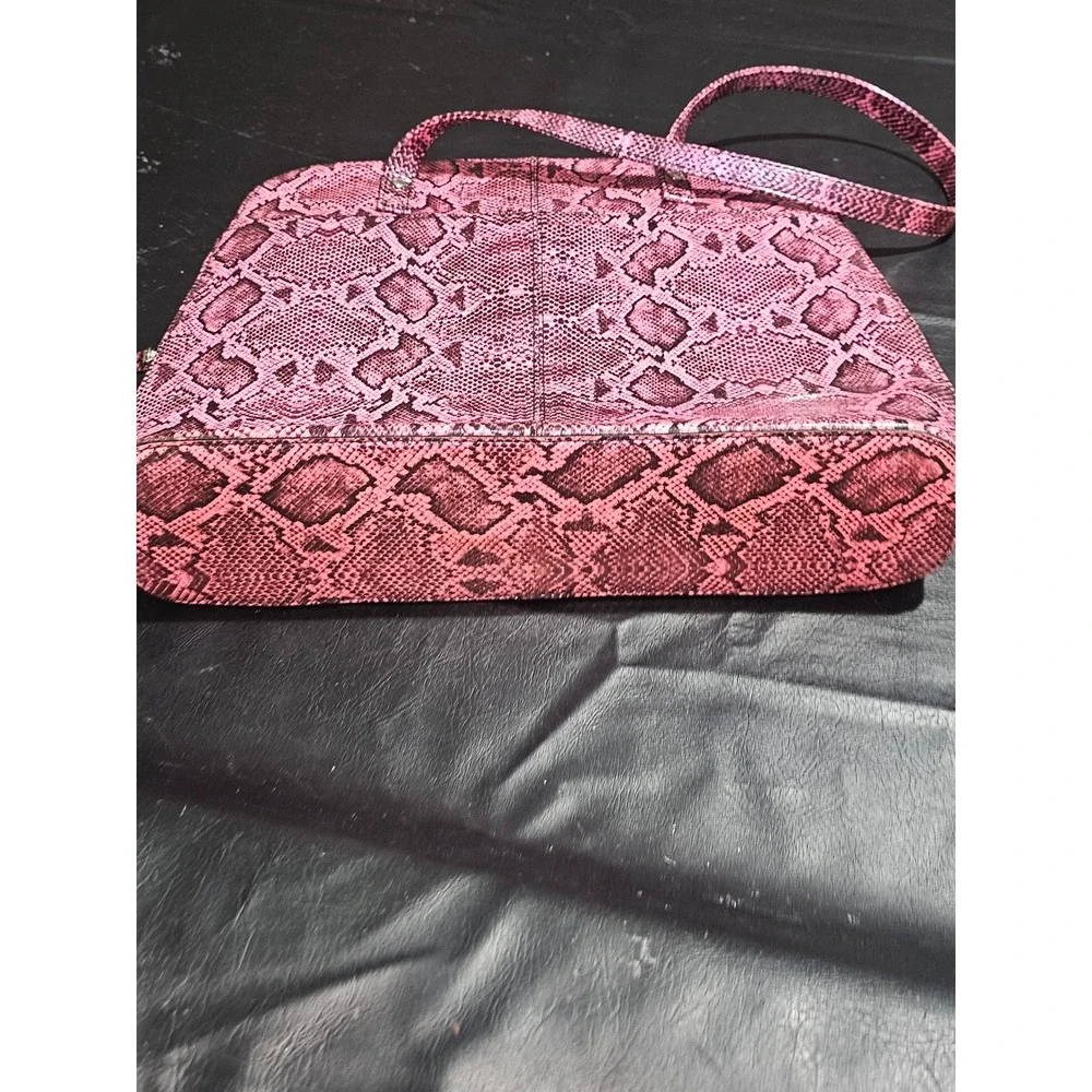 Buxton womens pink